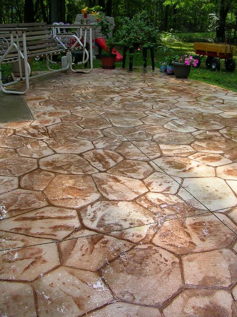 pattern stamped concrete / Amelia